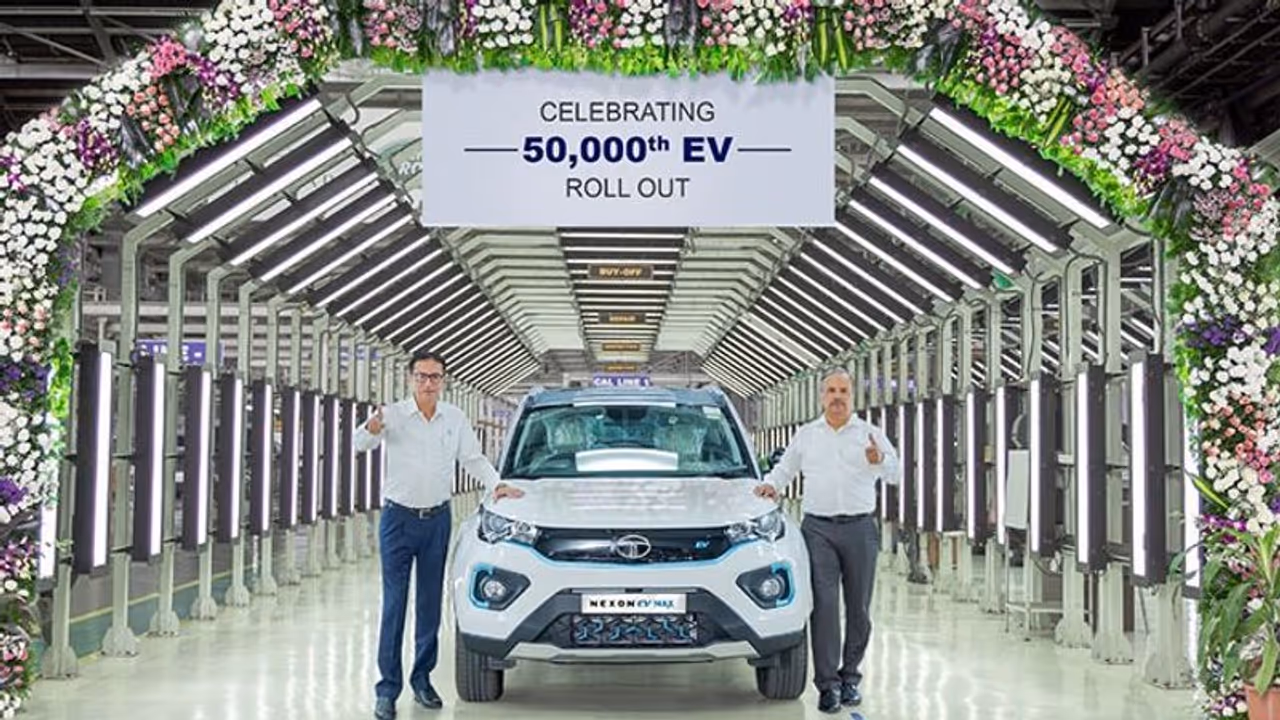Tata Motors becomes India's first firm to roll out 50,000 electric vehicles Tata Motors becomes India's first firm to roll out 50,000 electric vehicles