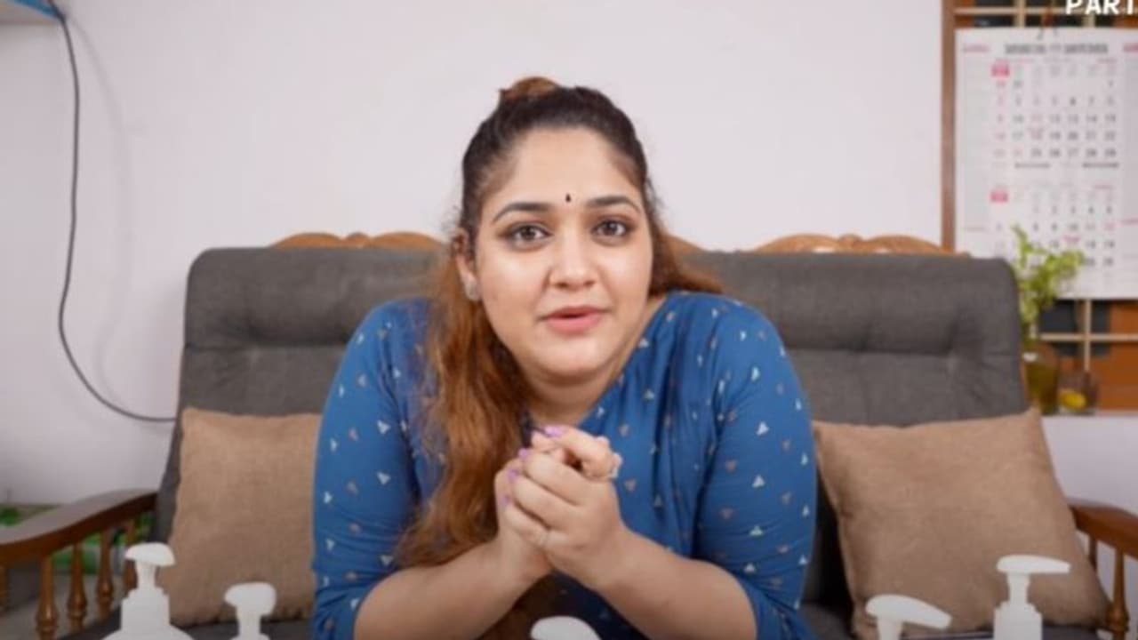 'മകനൊപ്പം ദുബൈയിലേക്ക്', യാത്രാ ഒരുക്കങ്ങൾ പങ്കുവെച്ച് സീരിയൽ താരം അനുശ്രീ