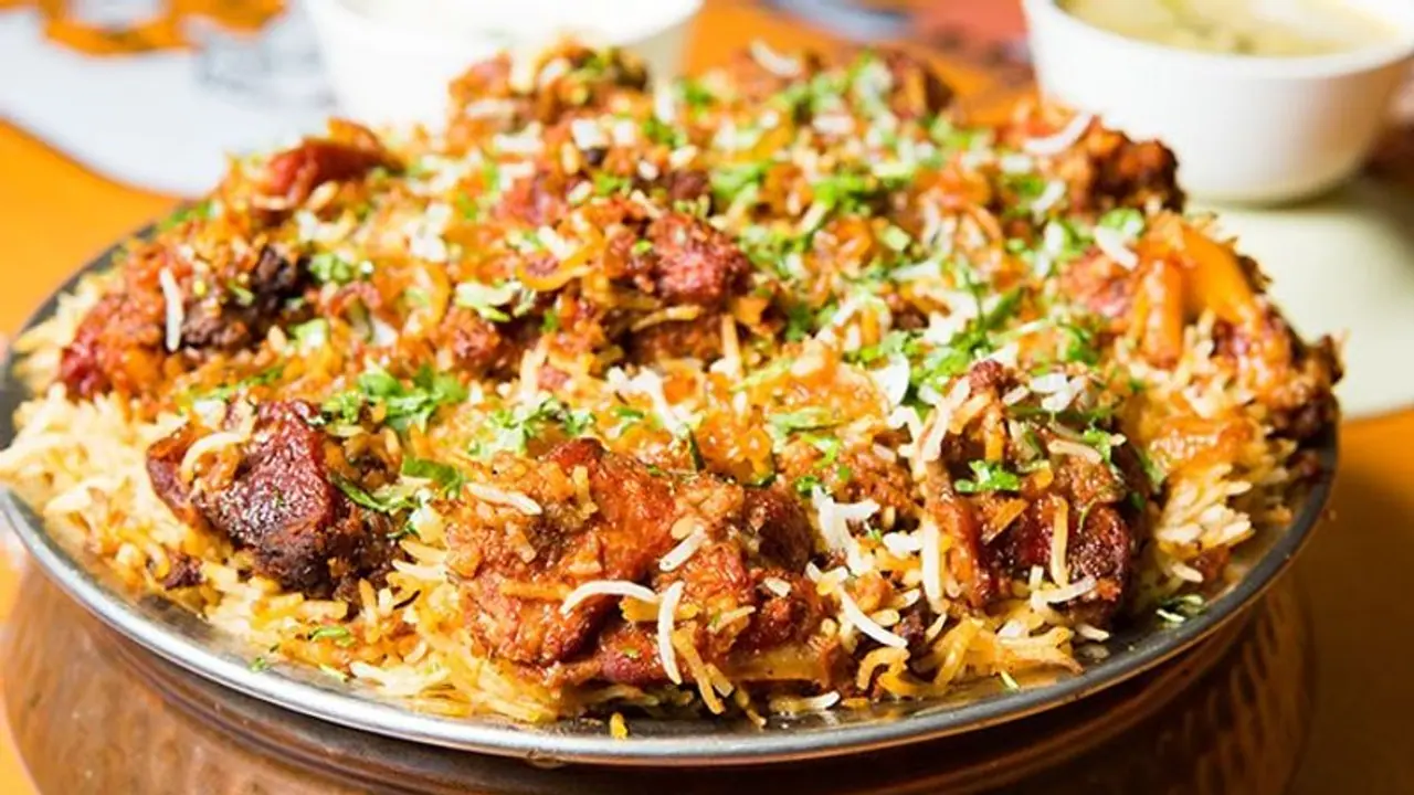 ಬಿರಿಯಾನಿಯಲ್ಲಿ ಪಾಲು ಕೇಳಿದ್ದಕ್ಕೆ ಬೆಂಕಿ ಹಚ್ಚಿದ ಪತಿ: ಪತ್ನಿ ಜತೆ ಗಂಡನೂ ಬಲಿ..! ಬಿರಿಯಾನಿಯಲ್ಲಿ ಪಾಲು ಕೇಳಿದ್ದಕ್ಕೆ ಬೆಂಕಿ ಹಚ್ಚಿದ ಪತಿ: ಪತ್ನಿ ಜತೆ ಗಂಡನೂ ಬಲಿ..!