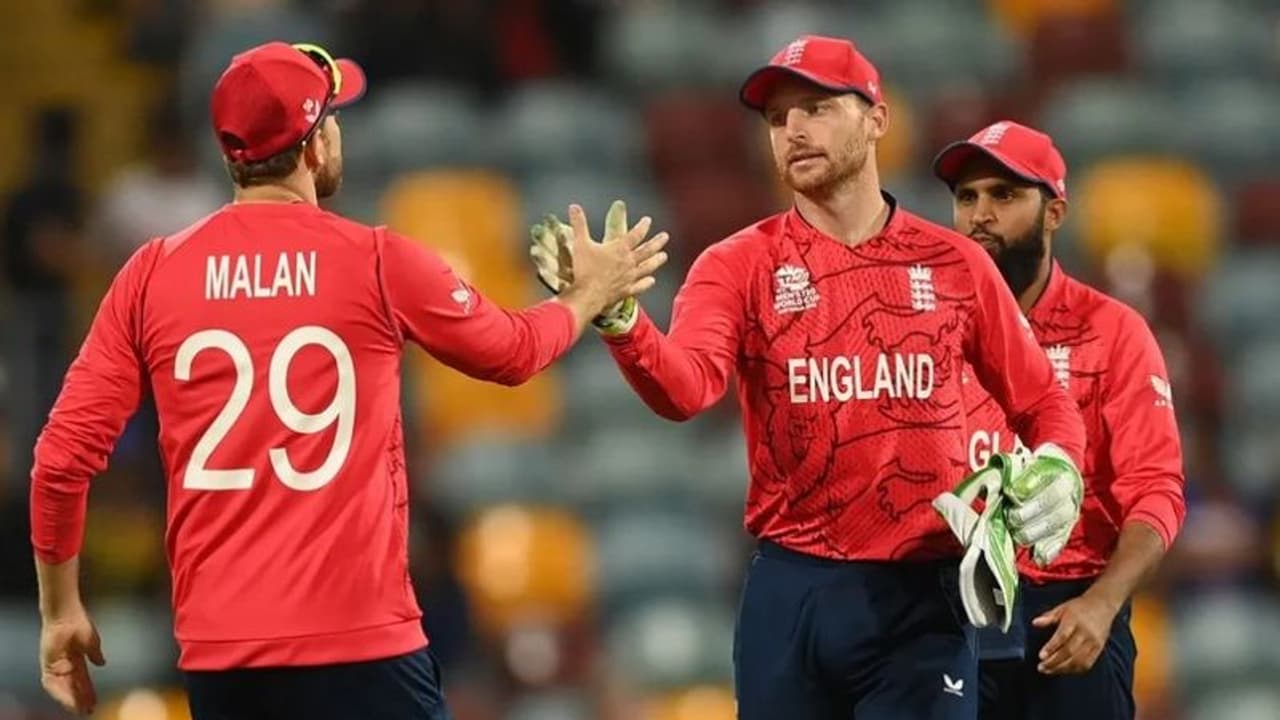 T20 World Cup: सूर्या का खौफ दिखाकर अटैक के मूड में इंग्लैंड, जानें हेड टू हेड रिकॉर्ड्स में कौन आगे? T20 World Cup: सूर्या का खौफ दिखाकर अटैक के मूड में इंग्लैंड, जानें हेड टू हेड रिकॉर्ड्स में कौन आगे?