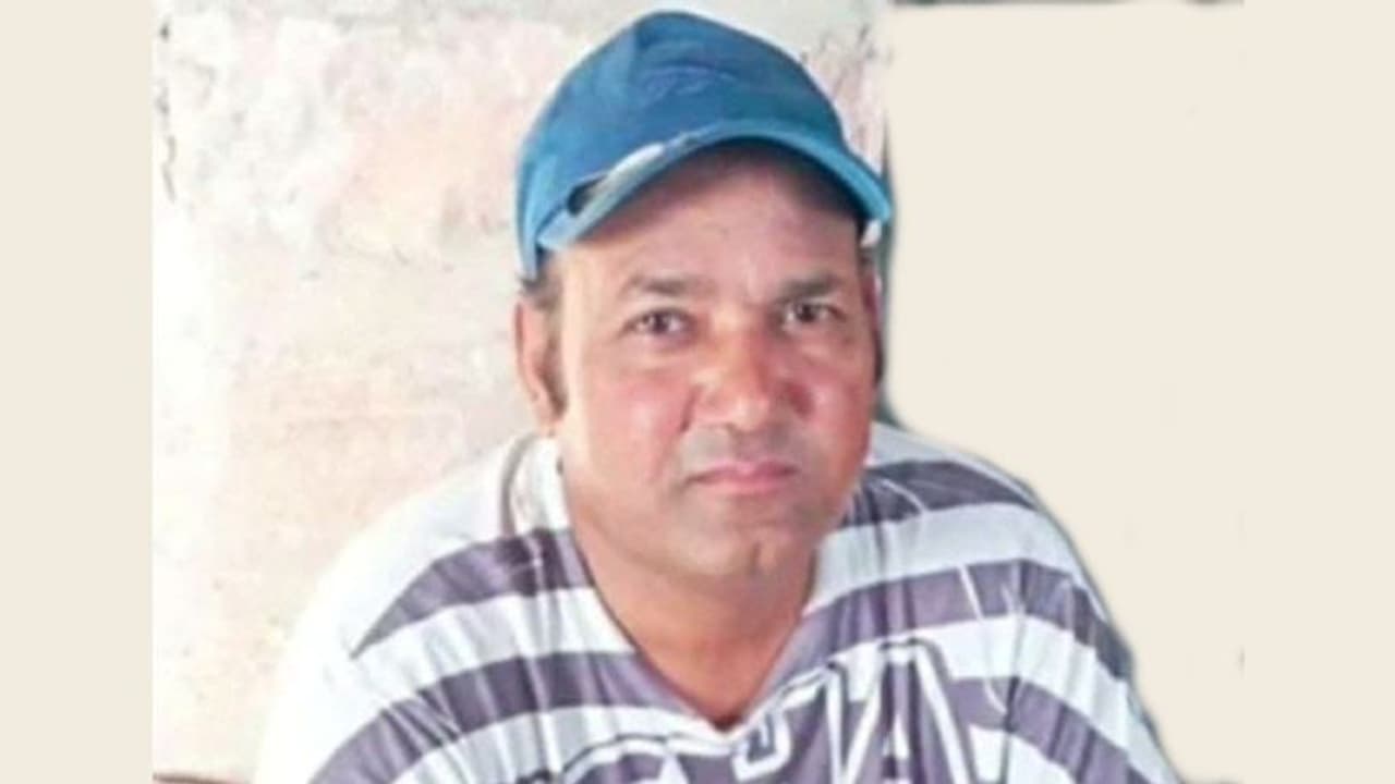 राजस्थान में फिर दलित पर हुआ अत्याचार: ट्यूबवेल से पानी भरने की बात पर ऐसा कहर ढाया कि शरीर का पूरा खून बह गया राजस्थान में फिर दलित पर हुआ अत्याचार: ट्यूबवेल से पानी भरने की बात पर ऐसा कहर ढाया कि शरीर का पूरा खून बह गया