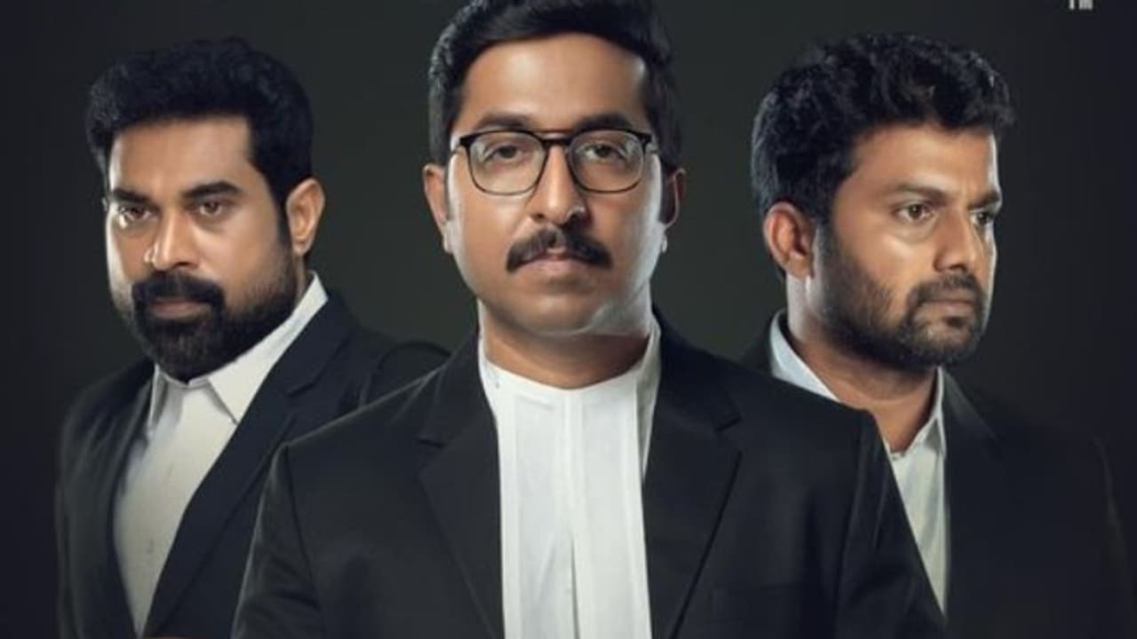 അത്ര 'ക്ലീൻ' അല്ല ഈ മുകുന്ദൻ ഉണ്ണി; അവസാന കടമ്പയും കടന്ന് വിനീത് ശ്രീനിവാസൻ ചിത്രം