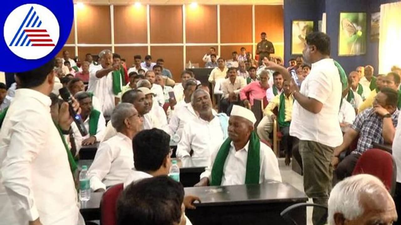 9 ದಿನಗಳಿಂದ ಅಹೋರಾತ್ರಿ ಧರಣಿ : ಕಬ್ಬು ಬೆಳೆಗಾರರ ಜೊತೆ ಸರ್ಕಾರ ಸಭೆ 9 ದಿನಗಳಿಂದ ಅಹೋರಾತ್ರಿ ಧರಣಿ : ಕಬ್ಬು ಬೆಳೆಗಾರರ ಜೊತೆ ಸರ್ಕಾರ ಸಭೆ