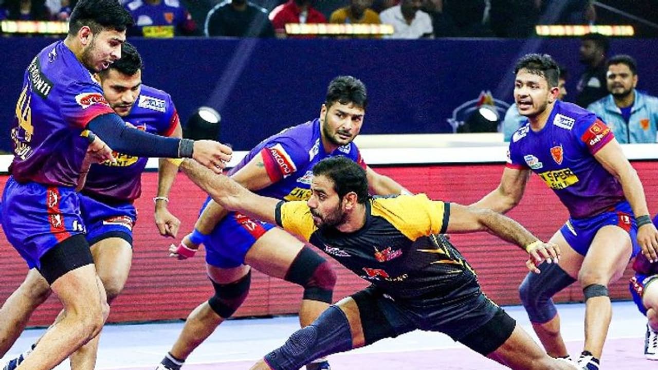 Pro Kabaddi League: ಕೊನೆಗೂ ಗೆಲುವಿನ ಹಳಿಗೆ ಮರಳಿದ ದಬಾಂಗ್ ಡೆಲ್ಲಿ Pro Kabaddi League: ಕೊನೆಗೂ ಗೆಲುವಿನ ಹಳಿಗೆ ಮರಳಿದ ದಬಾಂಗ್ ಡೆಲ್ಲಿ