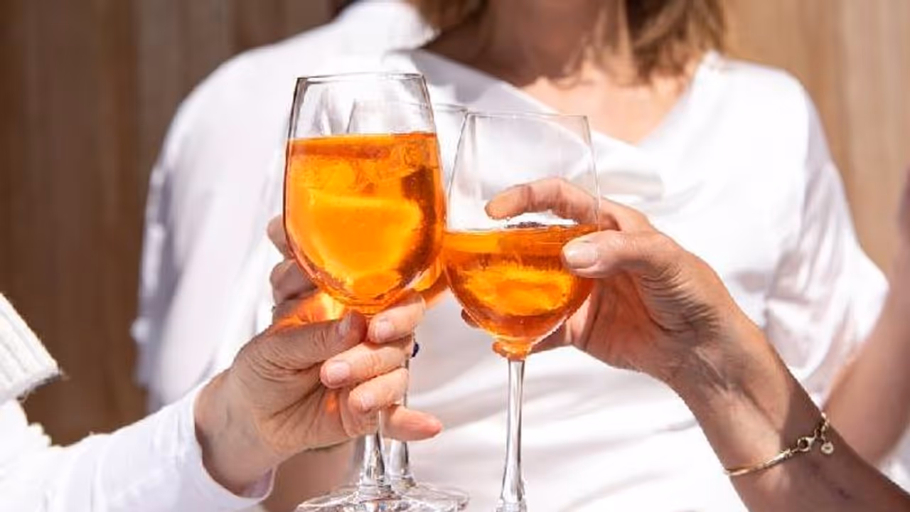 സ്ത്രീകൾ കുടിച്ച് നടക്കുകയാണ്, അതിനാലാണ് ജനനനിരക്ക് കുറയുന്നത്, പോളണ്ടിൽ രാഷ്ട്രീയനേതാവിന്റെ പരാമർശം, വിമർശനം സ്ത്രീകൾ കുടിച്ച് നടക്കുകയാണ്, അതിനാലാണ് ജനനനിരക്ക് കുറയുന്നത്, പോളണ്ടിൽ രാഷ്ട്രീയനേതാവിന്റെ പരാമർശം, വിമർശനം