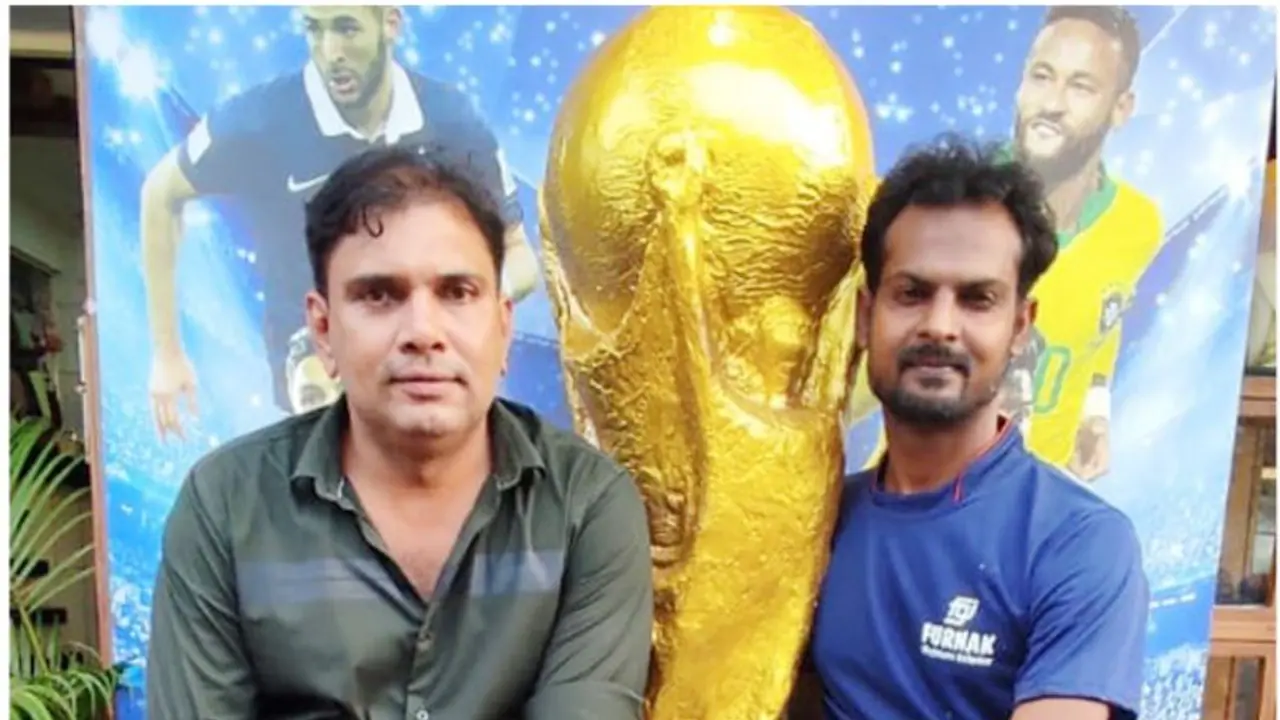 ലോകകപ്പ് ആവേശം; ജിപ്‌സത്തില്‍ കൂറ്റന്‍ വേള്‍ഡ് കപ്പ് മാതൃക തീര്‍ത്ത് യുവാക്കള്‍