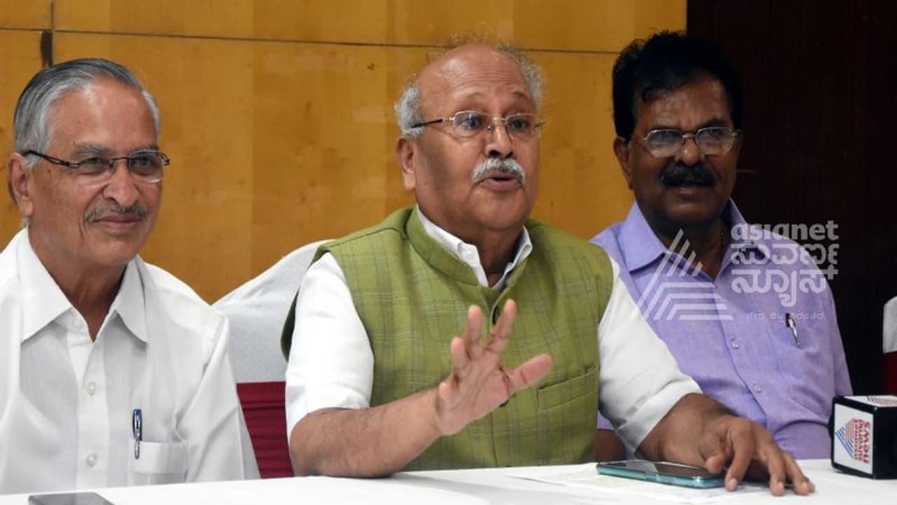 ಈಶ್ವರಪ್ಪಗೆ ಸಚಿವ ಸ್ಥಾನ ನೀಡಿ: ಹಿಂದುಳಿದ ಒಕ್ಕೂಟ ಒತ್ತಾಯ ಈಶ್ವರಪ್ಪಗೆ ಸಚಿವ ಸ್ಥಾನ ನೀಡಿ: ಹಿಂದುಳಿದ ಒಕ್ಕೂಟ ಒತ್ತಾಯ