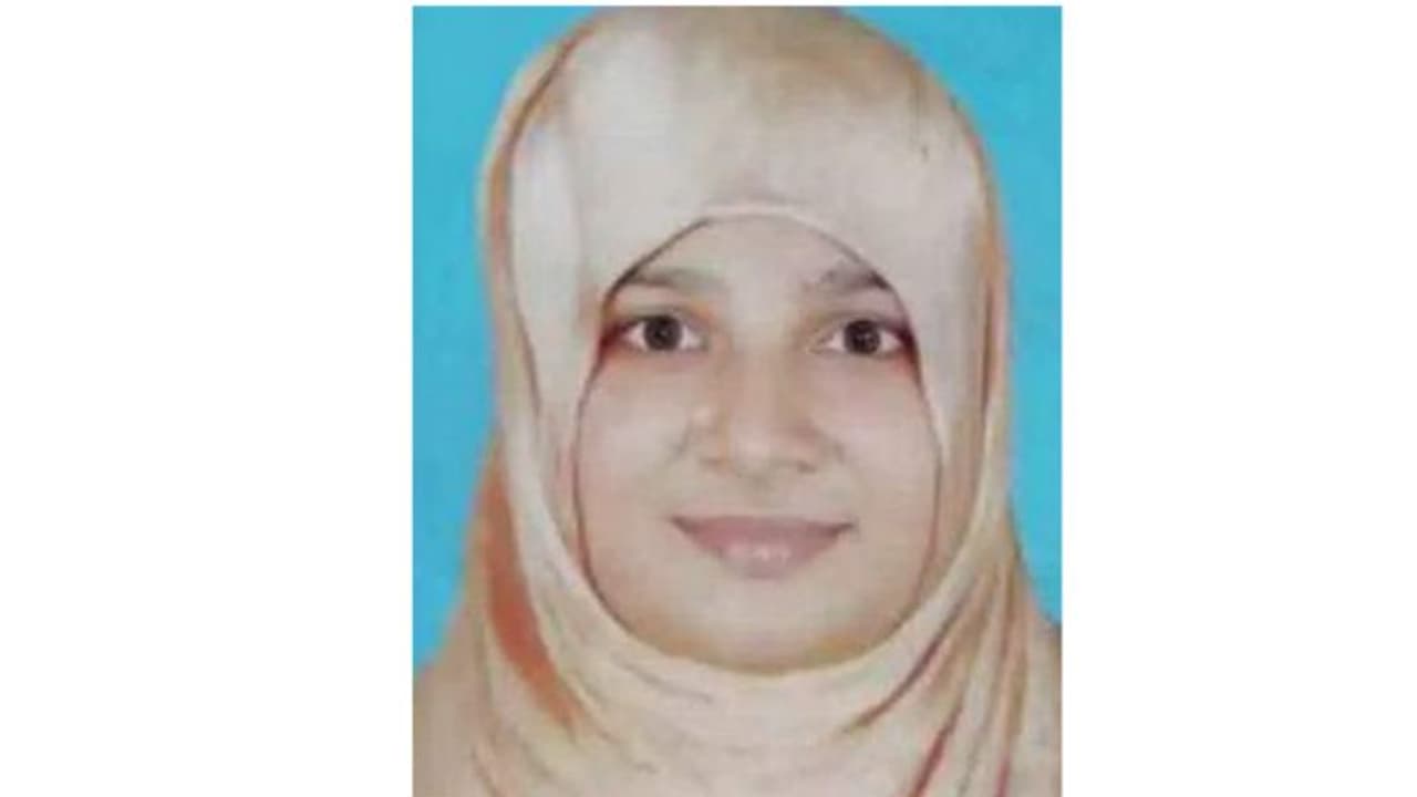 കുഞ്ഞിനെ പാലൂട്ടാന് പോകവേ വാഹനാപകടത്തെ തുടര്ന്ന് അധ്യാപിക മരിച്ചു കുഞ്ഞിനെ പാലൂട്ടാന് പോകവേ വാഹനാപകടത്തെ തുടര്ന്ന് അധ്യാപിക മരിച്ചു