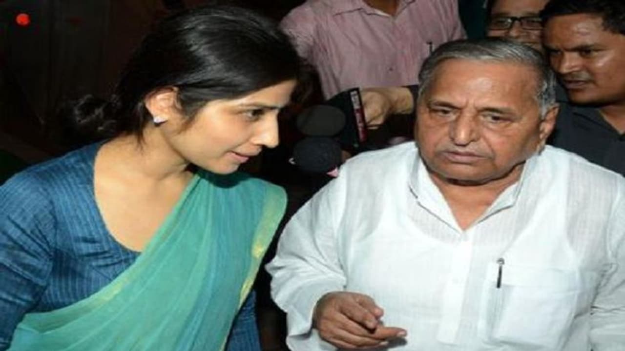 मैनपुरी उपचुनाव के लिए सपा ने डिंपल यादव को बनाया प्रत्याशी, मुलायम सिंह के निधन के बाद खाली हुई थी सीट मैनपुरी उपचुनाव के लिए सपा ने डिंपल यादव को बनाया प्रत्याशी, मुलायम सिंह के निधन के बाद खाली हुई थी सीट