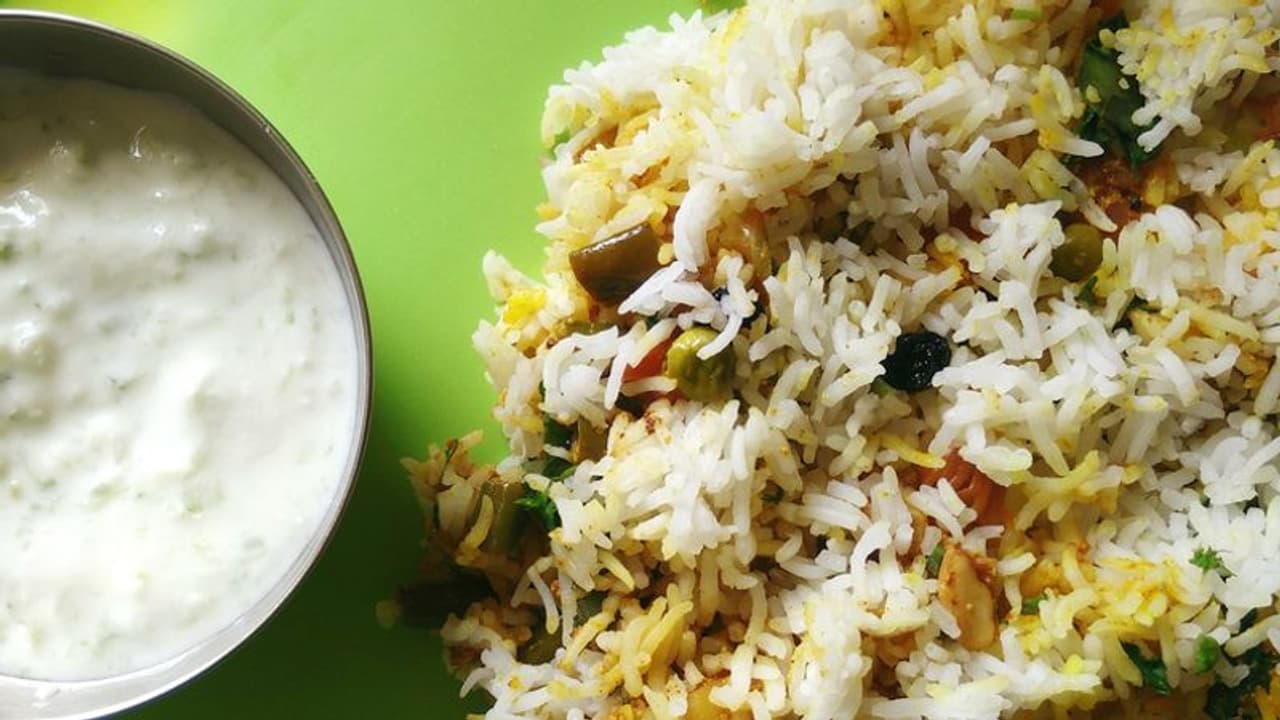 ബിരിയാണിത്തല്ല്, ഭര്ത്താവ് ഭാര്യയെ തീകൊളുത്തി, ഭാര്യ കെട്ടിപ്പിടിച്ചു, ഇരുവരും മരിച്ചു ബിരിയാണിത്തല്ല്, ഭര്ത്താവ് ഭാര്യയെ തീകൊളുത്തി, ഭാര്യ കെട്ടിപ്പിടിച്ചു, ഇരുവരും മരിച്ചു