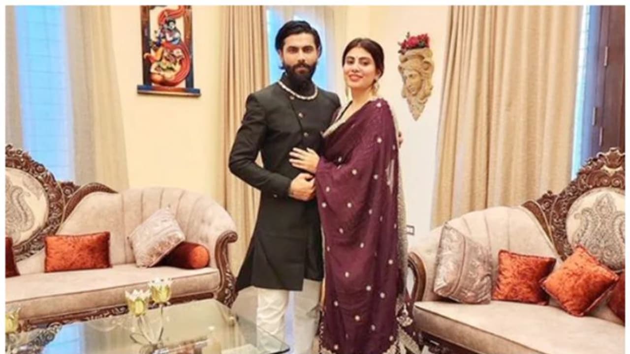 ഭാര്യ റിവാബക്ക് ​ഗുജറാത്ത് തെരഞ്ഞെടുപ്പിൽ ബിജെപി സീറ്റ്; പ്രധാനമന്ത്രിക്ക് നന്ദി പറഞ്ഞ് രവീന്ദ്ര ജഡേജ 