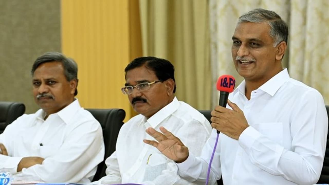 ఆ ‘‘తుషార్’’ వేరు.. గవర్నర్ చెప్పిన ‘‘తుషార్’’ వేరు, తమిళిసై ఎందుకు మాట్లాడారో : హరీశ్ రావు