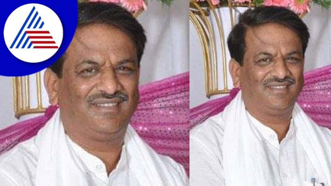 ಮುರುಘಾಶ್ರೀ ಫೋಟೊ ಕಳವು ಕೇಸ್ ನಲ್ಲಿ ಮಾಜಿ ಆಡಳಿತಾಧಿಕಾರಿ ಬಸವರಾಜನ್ ಅರೆಸ್ಟ್ ಮುರುಘಾಶ್ರೀ ಫೋಟೊ ಕಳವು ಕೇಸ್ ನಲ್ಲಿ ಮಾಜಿ ಆಡಳಿತಾಧಿಕಾರಿ ಬಸವರಾಜನ್ ಅರೆಸ್ಟ್