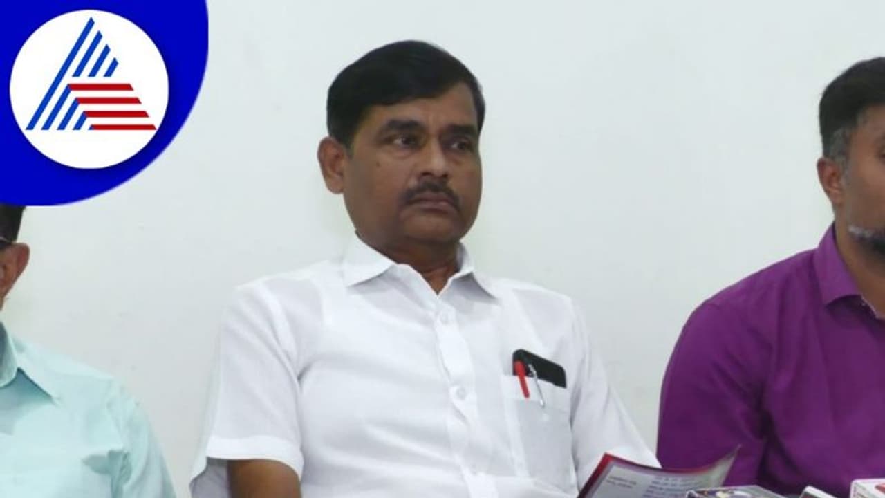 ಯಡಿಯೂರಪ್ಪ ಹಿಂದೂ ಅಲ್ಲ ವೀರಶೈವ ಲಿಂಗಾಯತ, ಸಾಗರನಹಳ್ಳಿ ನಟರಾಜ್ ವಿವಾದಾತ್ಮಕ ಹೇಳಿಕೆ