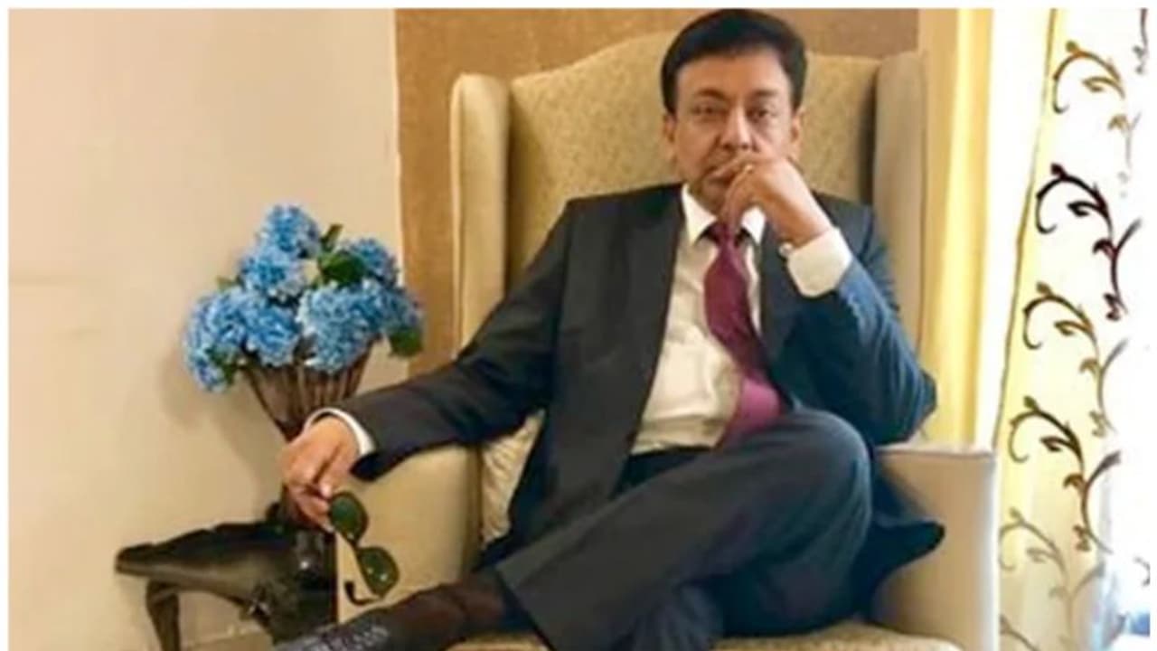 സർക്കാർ ജോലി വാഗ്ദാനം ചെയ്ത് കൂട്ടബലാത്സംഗം; ആൻഡമാൻ നിക്കോബാർ മുൻ ചീഫ് സെക്രട്ടറി അറസ്റ്റിൽ സർക്കാർ ജോലി വാഗ്ദാനം ചെയ്ത് കൂട്ടബലാത്സംഗം; ആൻഡമാൻ നിക്കോബാർ മുൻ ചീഫ് സെക്രട്ടറി അറസ്റ്റിൽ