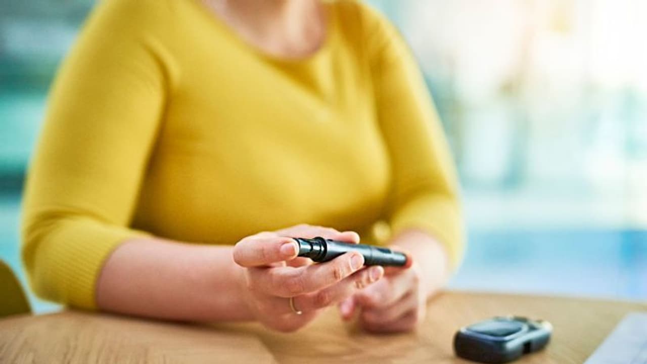 World Diabetes Day: പ്രമേഹ രോഗികള്ക്ക് ഡയറ്റില് ഉള്പ്പെടുത്താം ഈ ആറ് പാനീയങ്ങള്... World Diabetes Day: പ്രമേഹ രോഗികള്ക്ക് ഡയറ്റില് ഉള്പ്പെടുത്താം ഈ ആറ് പാനീയങ്ങള്...