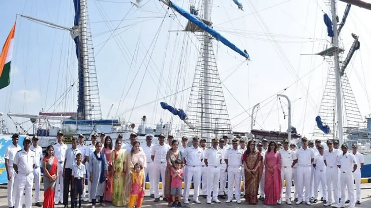 ಭಾರತೀಯ ನೌಕಾಪಡೆಯ ತರಬೇತಿ ಹಡಗು ತರಂಗಣಿಗೆ 25ರ ಸಂಭ್ರಮ! ಭಾರತೀಯ ನೌಕಾಪಡೆಯ ತರಬೇತಿ ಹಡಗು ತರಂಗಣಿಗೆ 25ರ ಸಂಭ್ರಮ!