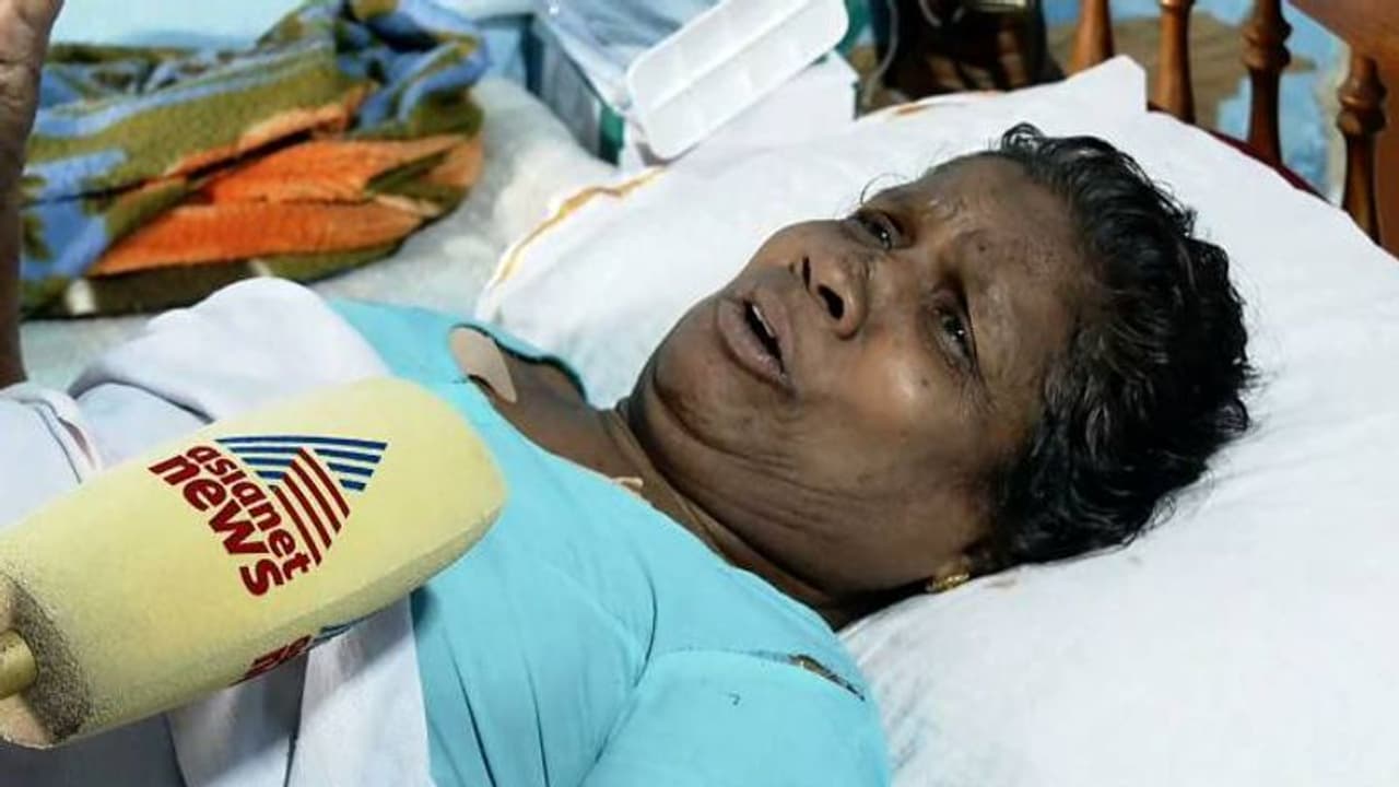 പടക്കം പൊട്ടിച്ചതിന് ദളിത് കുടുംബത്തെ മര്ദ്ദിച്ച സംഭവം: 20 ദിവസത്തിന് ശേഷം കേസെടുത്ത് പൊലീസ് പടക്കം പൊട്ടിച്ചതിന് ദളിത് കുടുംബത്തെ മര്ദ്ദിച്ച സംഭവം: 20 ദിവസത്തിന് ശേഷം കേസെടുത്ത് പൊലീസ്