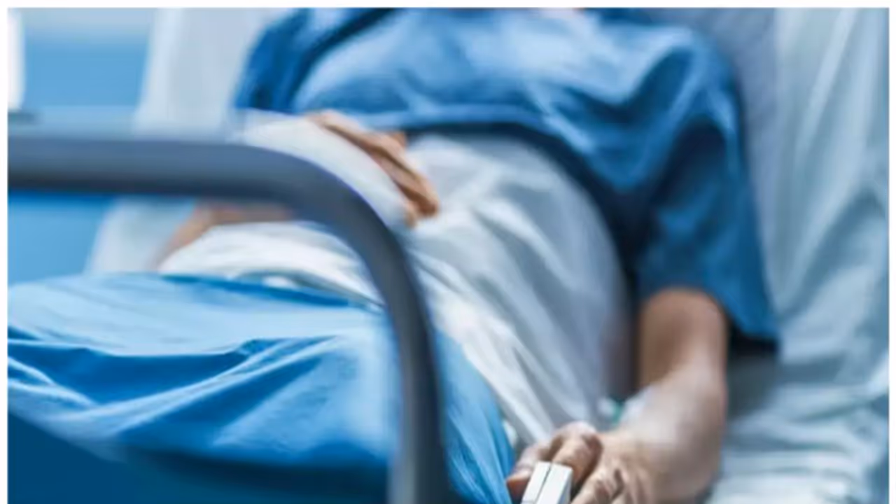 വ്യക്കയിലെ കല്ല് നീക്കാന് ശസ്ത്രക്രിയക്ക് വിധേയനായി; ഒരു വൃക്ക കാണാനില്ല; സ്വകാര്യ ആശുപത്രിക്കെതിരെ പരാതി വ്യക്കയിലെ കല്ല് നീക്കാന് ശസ്ത്രക്രിയക്ക് വിധേയനായി; ഒരു വൃക്ക കാണാനില്ല; സ്വകാര്യ ആശുപത്രിക്കെതിരെ പരാതി