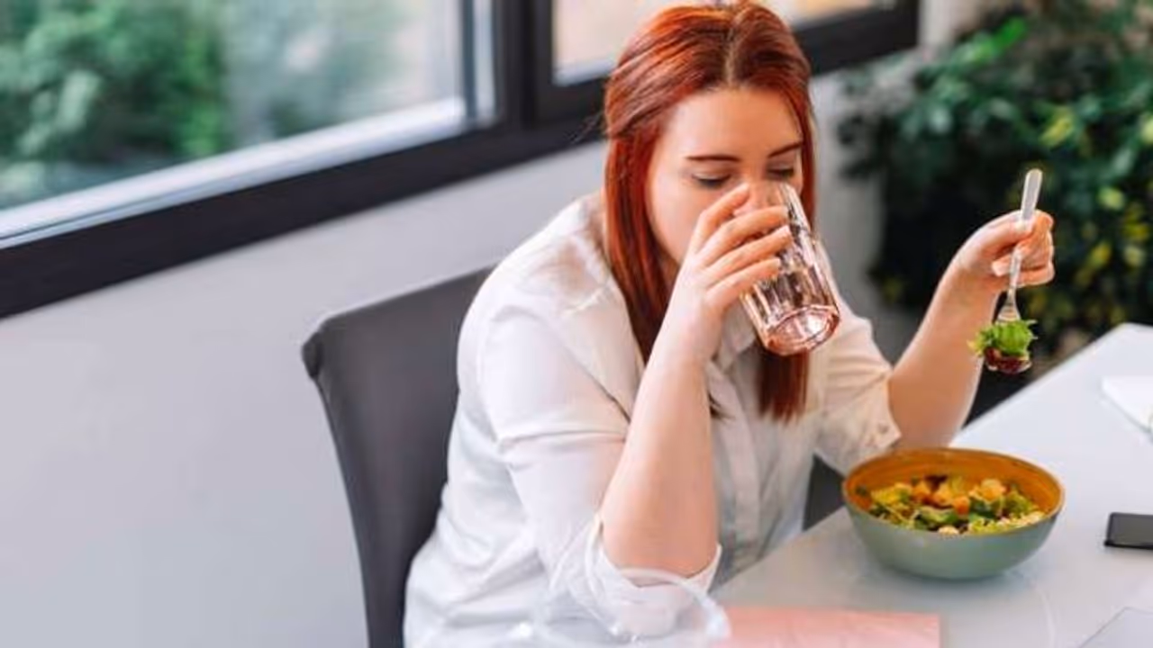 டயட் வேண்டாம், எக்சஸைஸ் வேண்டாம் ஒரு டம்ளர் தண்ணீர் இருந்தால் போதும்..!!