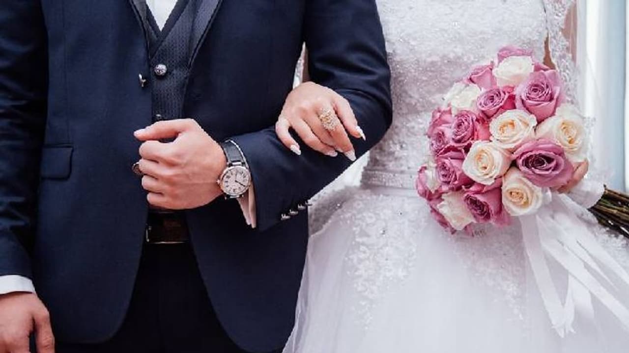 ಇಂಡೋನೇಷ್ಯಾದಲ್ಲಿ ವಿವಾಹ ಪೂರ್ವ ಲೈಂಗಿಕ ಸಂಬಂಧಕ್ಕೆ 1 ವರ್ಷ ಜೈಲು ಶಿಕ್ಷೆ ಇಂಡೋನೇಷ್ಯಾದಲ್ಲಿ ವಿವಾಹ ಪೂರ್ವ ಲೈಂಗಿಕ ಸಂಬಂಧಕ್ಕೆ 1 ವರ್ಷ ಜೈಲು ಶಿಕ್ಷೆ