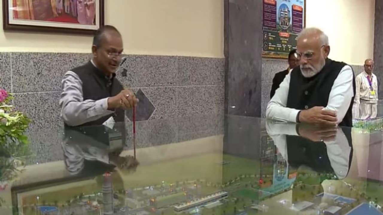 पीएम मोदी ने पेड्डापल्ली में फर्टिलाइजर प्लांट का किया लोकार्पण, कई सड़क परियोजनाओं का भी हुआ काम शुरू