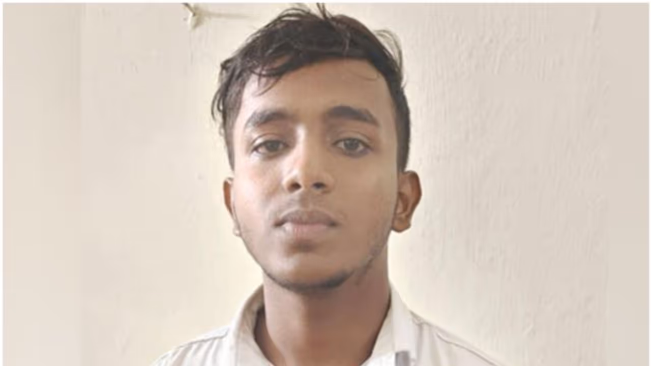 തീവ്രവാദ ബന്ധം; തമിഴ്നാട്ടില് പൊലീസ് മൂന്ന് യുവാക്കളെ അറസ്റ്റ് ചെയ്തു തീവ്രവാദ ബന്ധം; തമിഴ്നാട്ടില് പൊലീസ് മൂന്ന് യുവാക്കളെ അറസ്റ്റ് ചെയ്തു