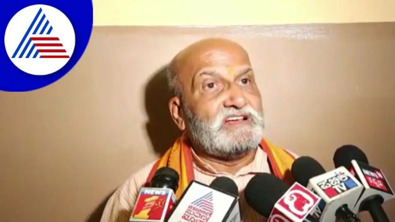 ಮೈಸೂರಿನಲ್ಲಿ ಟಿಪ್ಪು ಮೂರ್ತಿ ಪ್ರತಿಷ್ಠಾಪನೆ ವಿಚಾರ; ತನ್ವೀರ್ ಸೇಠ್ ವಿರುದ್ಧ ಕೆಂಡ ಕಾರಿದ ಮುತಾಲಿಕ್ 