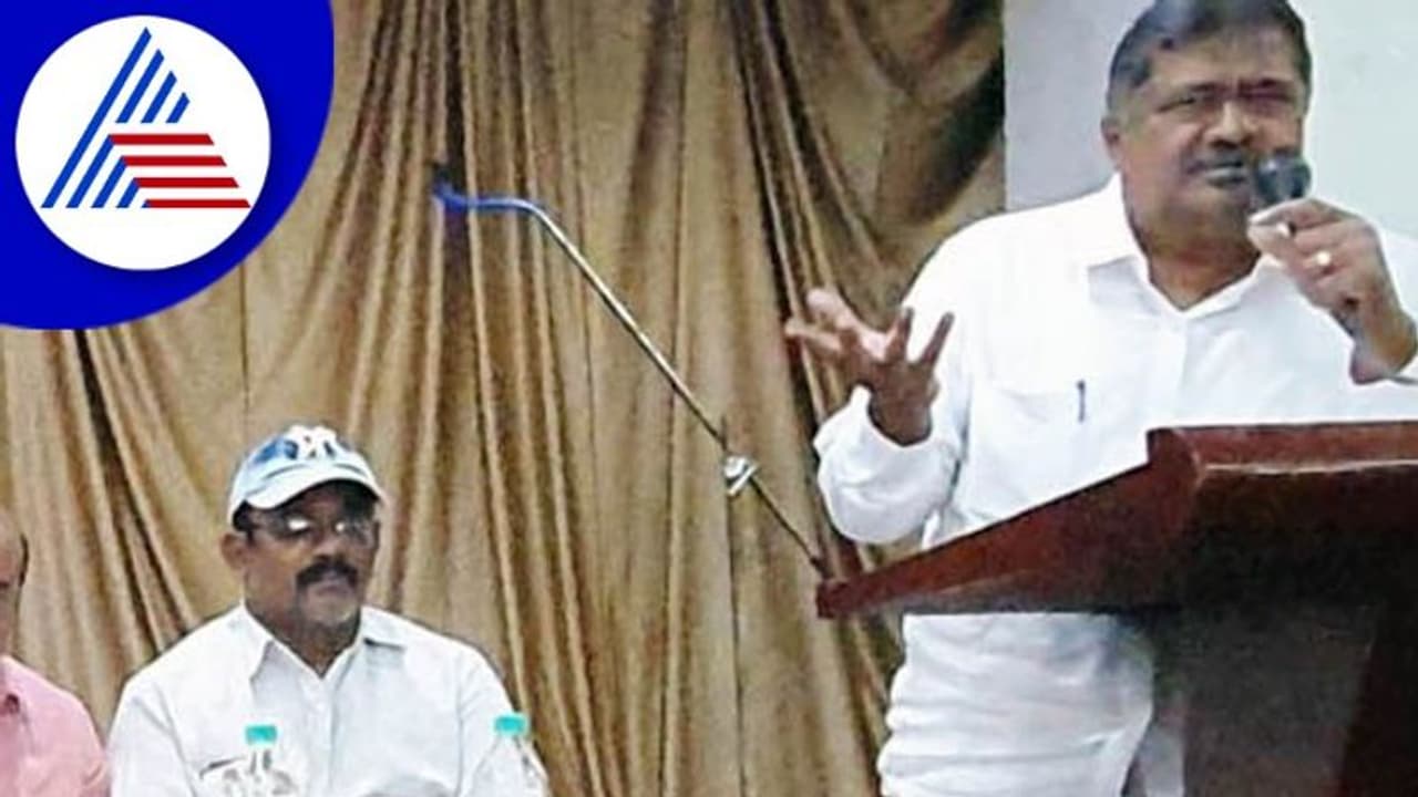 ಚುನಾವಣೆಗೆ 4 ಮೂಟೆ ದುಡ್ ಬೇಕು; ಈಗಾಗ್ಲೇ 75% ಕಲೆಹಾಕಿದ್ದೇನೆ ಕಾಂಗ್ರೆಸ್ ಮುಖಂಡ ಬಹಿರಂಗ ಹೇಳಿಕೆ!