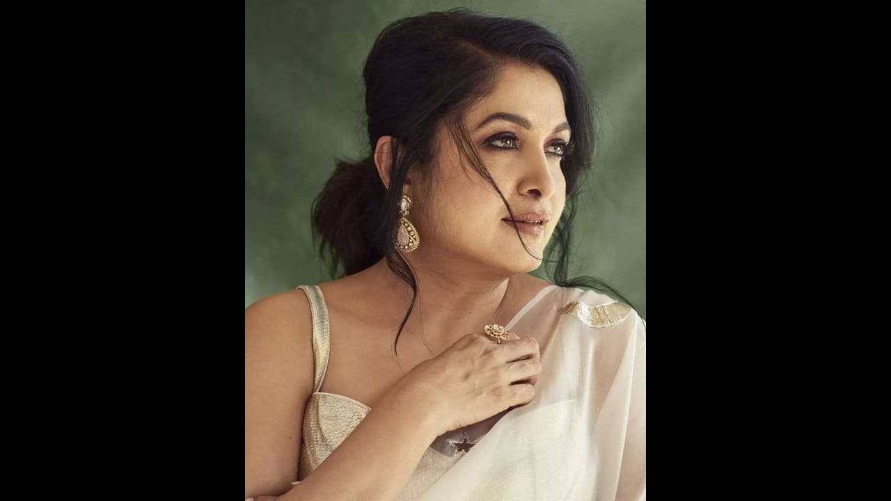  #SSMB28: త్రివిక్రమ్ అనగానే రమ్యకృష్ణను 'అత్త'గా ఫిక్స్ ?