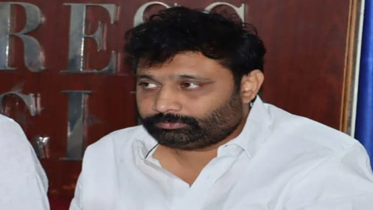  18 నెలల్లో మంత్రి రోజాను అదే స్టేషన్‌లో కూర్చొబెడతా.. జనసేన నేత కిరణ్ రాయల్