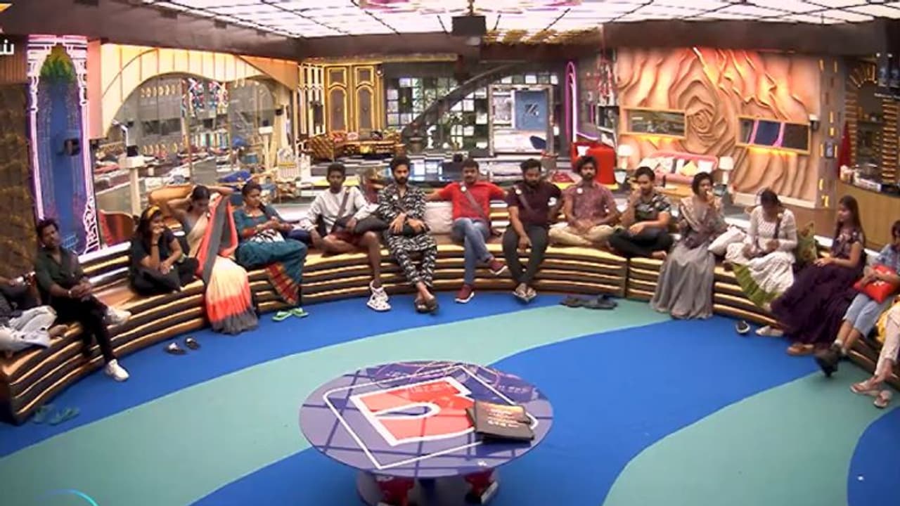 பிக்பாஸ் போட்டியாளர் ஷூவில் ப்ளூ டூத்! பரிசோதித்த குழுவினர்.. விதியை மீறியதால் வெளியில் அனுப்பப்படுவாரா? பிக்பாஸ் போட்டியாளர் ஷூவில் ப்ளூ டூத்! பரிசோதித்த குழுவினர்.. விதியை மீறியதால் வெளியில் அனுப்பப்படுவாரா?