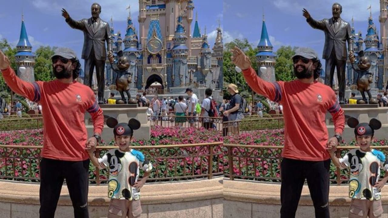 చిల్డ్రన్స్ డే స్పెషల్... కొడుకుతో హీరో నాని అల్లరి, వీడియో వైరల్ ! చిల్డ్రన్స్ డే స్పెషల్... కొడుకుతో హీరో నాని అల్లరి, వీడియో వైరల్ !