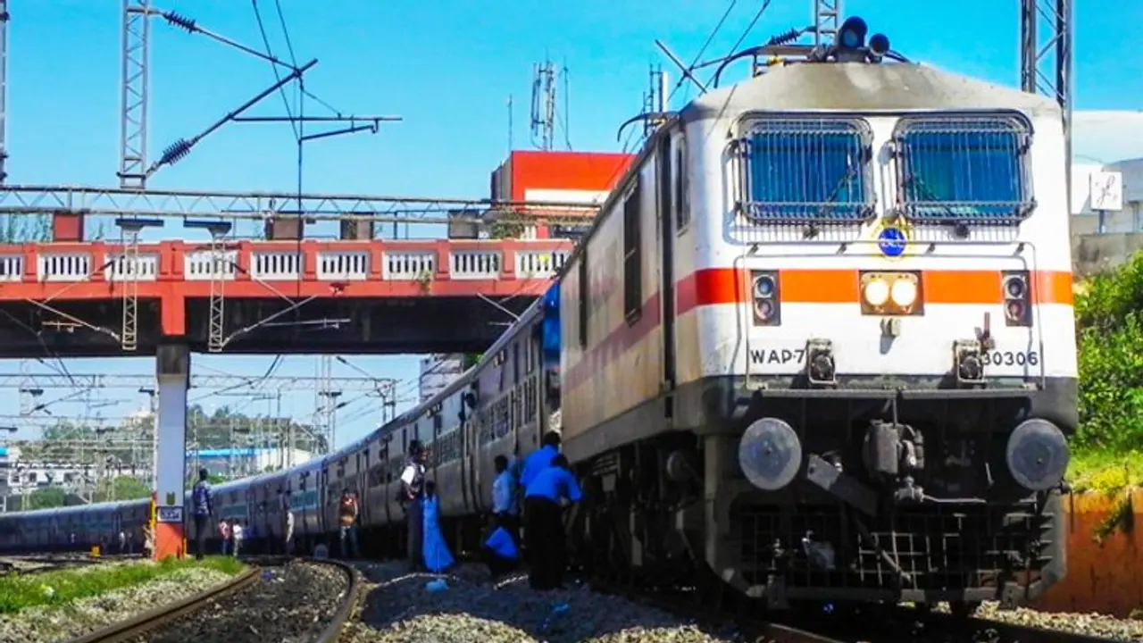 Cancel Trains Today: 15 नवंबर को रद्द हुईं 147 ट्रेन, सफर पर निकलने से पहले चेक कर लें लिस्ट Cancel Trains Today: 15 नवंबर को रद्द हुईं 147 ट्रेन, सफर पर निकलने से पहले चेक कर लें लिस्ट