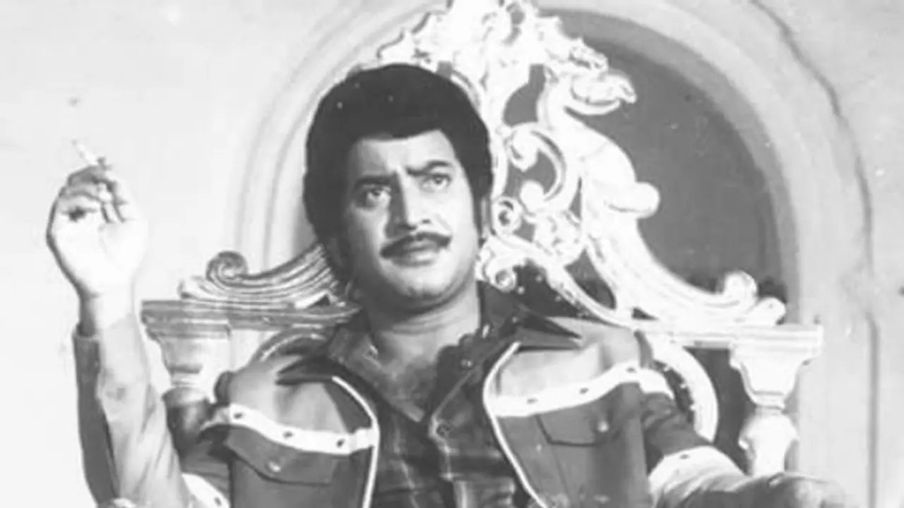 Superstar Krishna: సాహసాల మొనగాడికి హర్షా భోగ్లే నివాళి.. తన చిన్ననాటి హీరోకు సంతాపం Superstar Krishna: సాహసాల మొనగాడికి హర్షా భోగ్లే నివాళి.. తన చిన్ననాటి హీరోకు సంతాపం