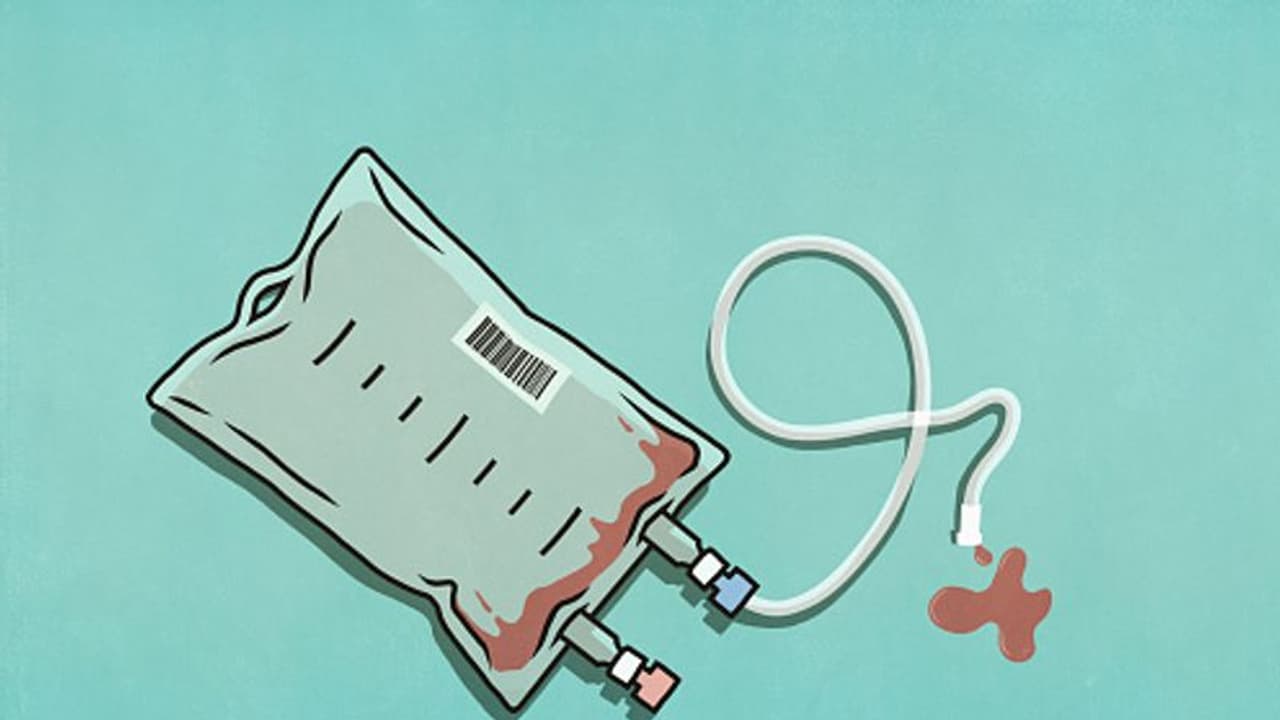 തൃശൂർ മെഡിക്കൽ കോളജ് രക്തബാങ്കില് രക്തക്ഷാമം രൂക്ഷം, നെട്ടോട്ടമോടി രോഗികളുടെ ബന്ധുക്കൾ തൃശൂർ മെഡിക്കൽ കോളജ് രക്തബാങ്കില് രക്തക്ഷാമം രൂക്ഷം, നെട്ടോട്ടമോടി രോഗികളുടെ ബന്ധുക്കൾ