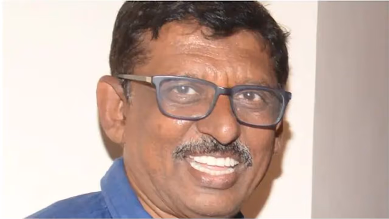 பிரபல இயக்குனர் மாரடைப்பால் திடீர் மரணம்... சோகத்தில் மூழ்கிய திரையுலகம்