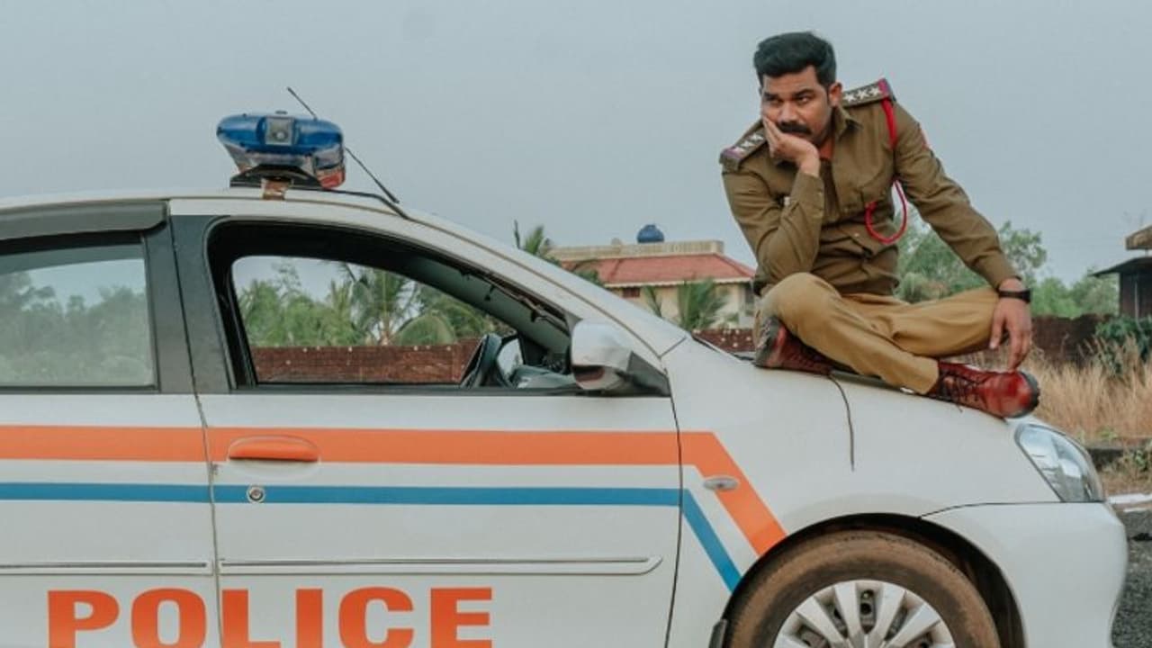 'തിങ്കളാഴ്ച നിശ്ചയ'ത്തിനു ശേഷം വീണ്ടും രസക്കൂട്ടുമായി സെന്ന ഹെഗ്ഡേ; '1744 വൈറ്റ് ആള്ട്ടോ' തിയറ്ററുകളിലേക്ക് 'തിങ്കളാഴ്ച നിശ്ചയ'ത്തിനു ശേഷം വീണ്ടും രസക്കൂട്ടുമായി സെന്ന ഹെഗ്ഡേ; '1744 വൈറ്റ് ആള്ട്ടോ' തിയറ്ററുകളിലേക്ക്