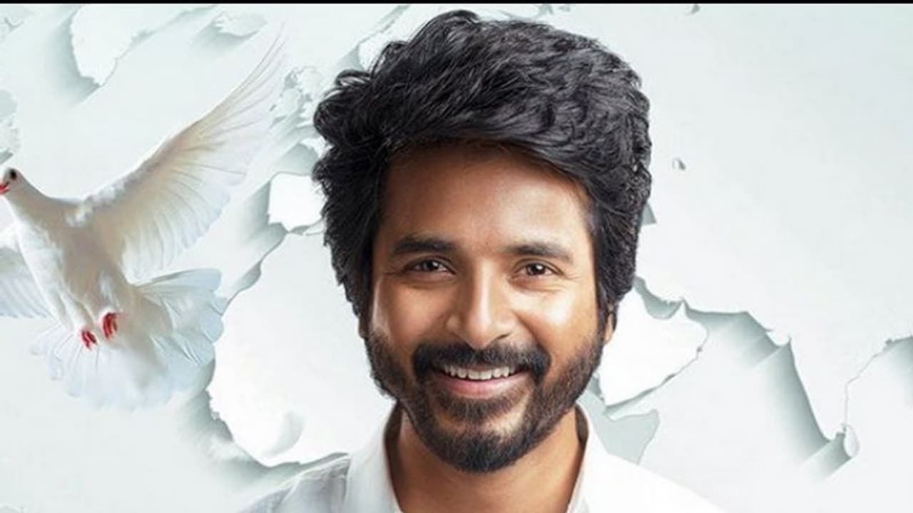 ഒടിടി റിലീസിന് തയ്യാറെടുത്ത് ശിവകാര്ത്തികേയന്റെ 'പ്രിൻസ്', ഇതാ സ്ട്രീമിംഗ് വിവരങ്ങള് ഒടിടി റിലീസിന് തയ്യാറെടുത്ത് ശിവകാര്ത്തികേയന്റെ 'പ്രിൻസ്', ഇതാ സ്ട്രീമിംഗ് വിവരങ്ങള്