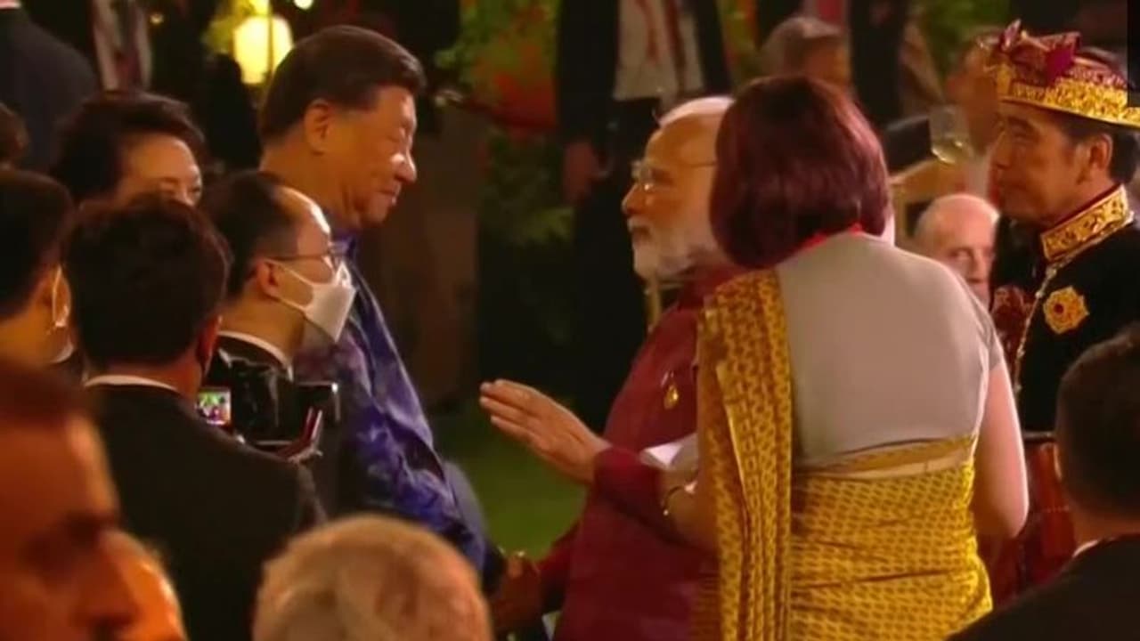 बाली में मिले पीएम मोदी और शी जिनपिंग, गलवान घाटी संघर्ष के बाद इस अंदाज में मिले दोनों...