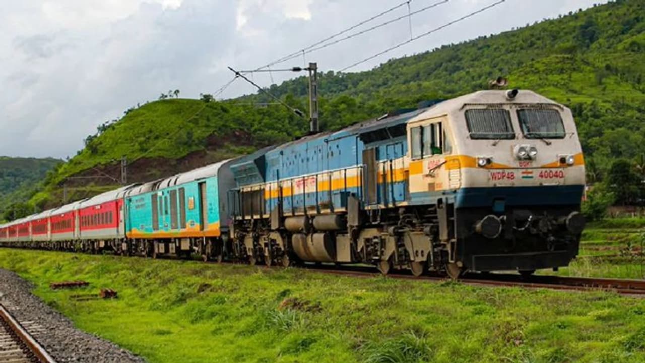 Cancel Trains Today: 16 नवंबर को कैंसिल हुईं 143 ट्रेन, यात्रा से पहले देख लें पूरी लिस्ट