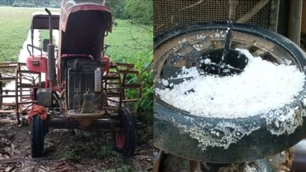 കോട്ടയത്ത് പാടം പൂട്ടാനെത്തിയ ട്രാക്ടറിന്റെ ടാങ്കില് ഉപ്പുകല്ലിട്ട് അജ്ഞാതര് കോട്ടയത്ത് പാടം പൂട്ടാനെത്തിയ ട്രാക്ടറിന്റെ ടാങ്കില് ഉപ്പുകല്ലിട്ട് അജ്ഞാതര്