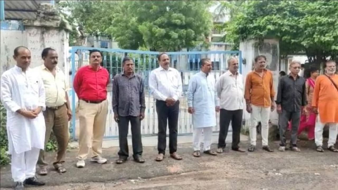 பில்கிஸ் பானு வழக்கு.. ரத்தான விடுதலை.. 11 குற்றவாளிகளும் மீண்டும் சரண்.. பில்கிஸ் பானு வழக்கு.. ரத்தான விடுதலை.. 11 குற்றவாளிகளும் மீண்டும் சரண்..