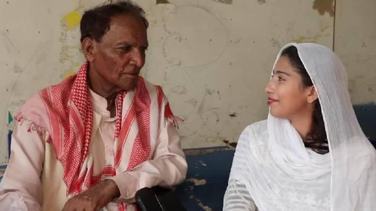 പ്രായത്തിലൊന്നും ഒരു കാര്യവുമില്ല, സ്നേഹത്തിലാണ് കാര്യം; 19 കാരി ഭാര്യയും 70 കാരൻ ഭർത്താവും പറയുന്നു പ്രായത്തിലൊന്നും ഒരു കാര്യവുമില്ല, സ്നേഹത്തിലാണ് കാര്യം; 19 കാരി ഭാര്യയും 70 കാരൻ ഭർത്താവും പറയുന്നു