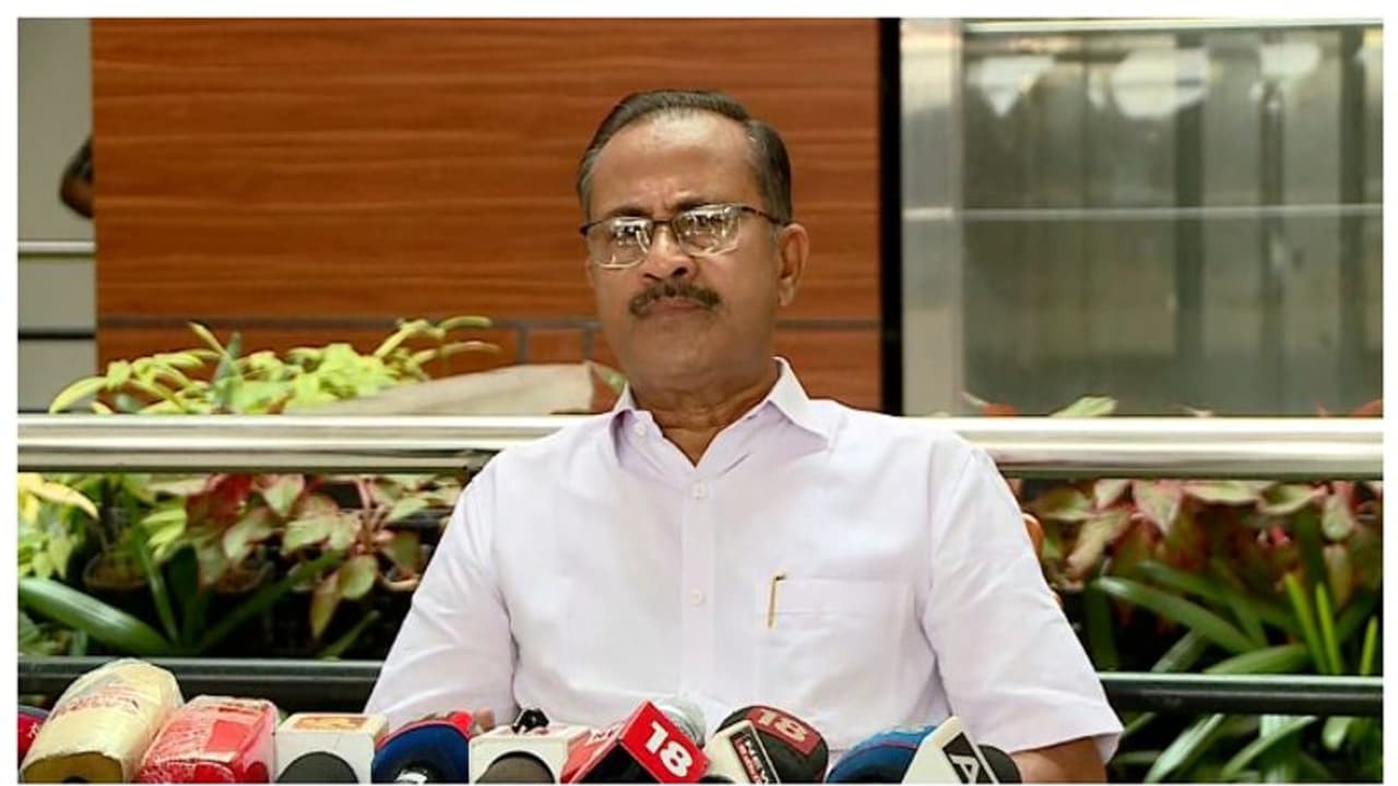 'കെപിസിസി അധ്യക്ഷനെ മാറ്റണമെന്ന് ആവശ്യപ്പെട്ടിട്ടില്ല', ലീഗ് യുഡിഎഫില് തന്നെ തുടരുമെന്ന് സലാം 'കെപിസിസി അധ്യക്ഷനെ മാറ്റണമെന്ന് ആവശ്യപ്പെട്ടിട്ടില്ല', ലീഗ് യുഡിഎഫില് തന്നെ തുടരുമെന്ന് സലാം