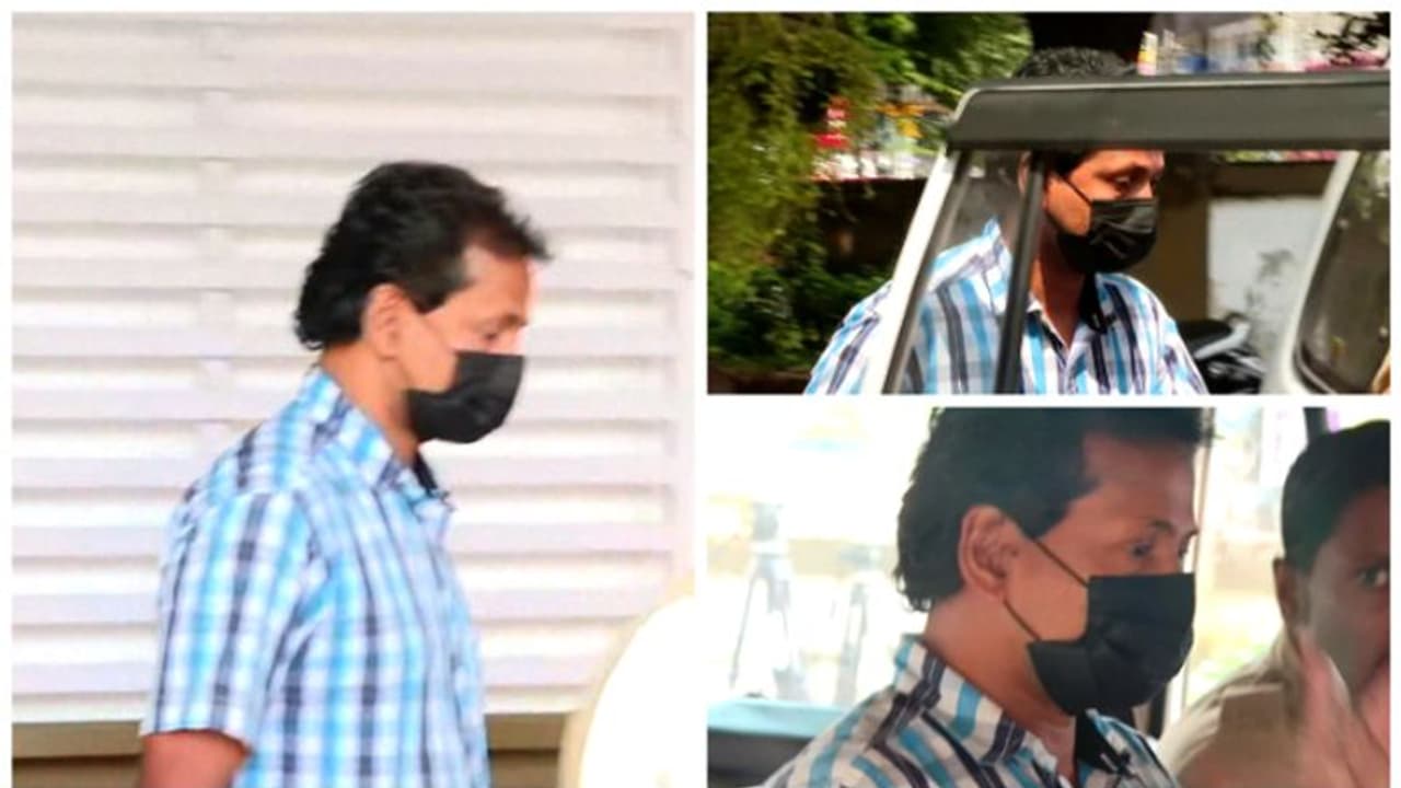 വിദ്യാർത്ഥികളെ പീഡിപ്പിച്ച അധ്യാപകൻ അറസ്റ്റിൽ; ആൺകുട്ടികളുൾപ്പെടെ ഇരകളായത് അഞ്ച് കുട്ടികൾ വിദ്യാർത്ഥികളെ പീഡിപ്പിച്ച അധ്യാപകൻ അറസ്റ്റിൽ; ആൺകുട്ടികളുൾപ്പെടെ ഇരകളായത് അഞ്ച് കുട്ടികൾ