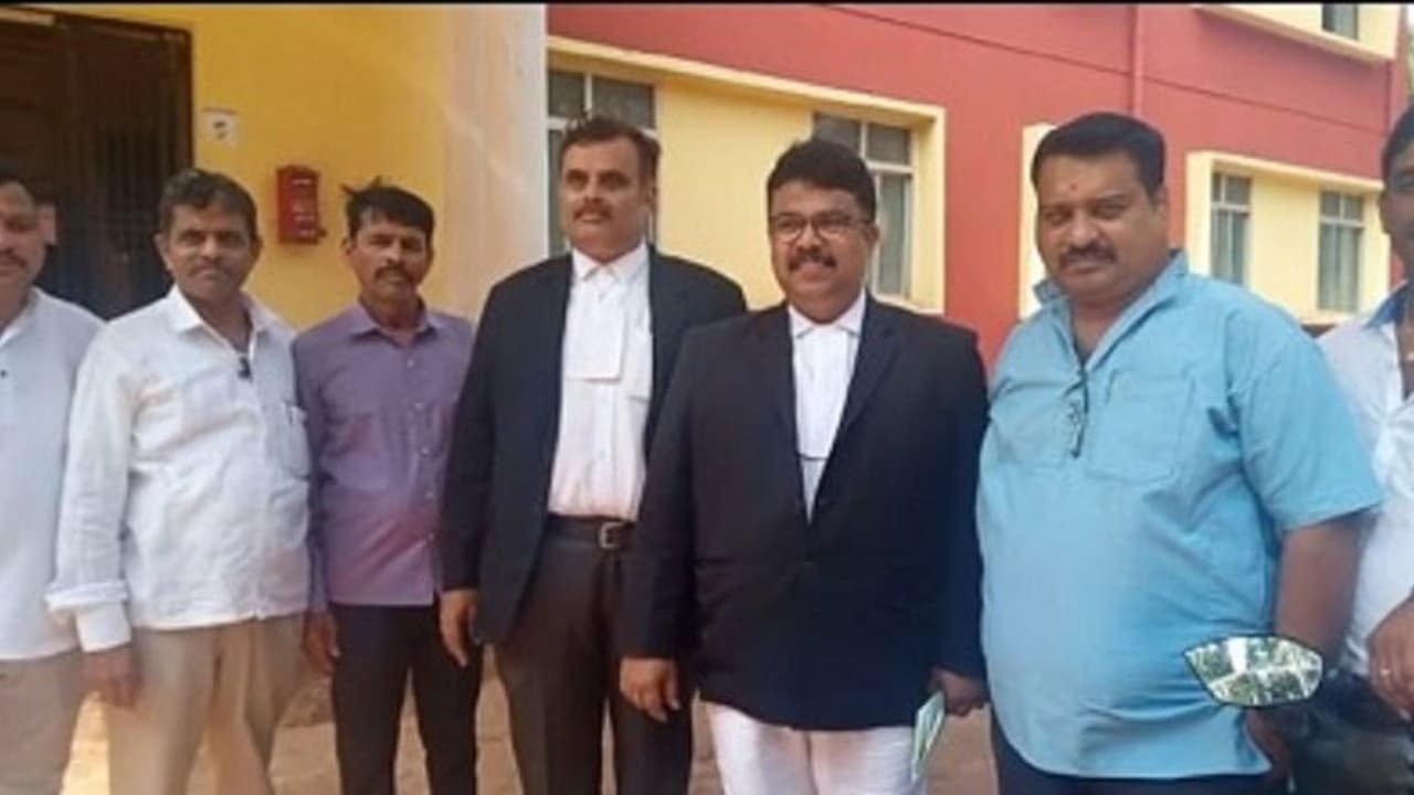 ಪರೇಶ್ ಮೇಸ್ತಾ ಪ್ರಕರಣಕ್ಕೆ ಮರುಜೀವ? ಆಕ್ಷೇಪಣೆ ಸಲ್ಲಿಸಲು ಕೋರ್ಟ್ ಮೊರೆ ಪರೇಶ್ ಮೇಸ್ತಾ ಪ್ರಕರಣಕ್ಕೆ ಮರುಜೀವ? ಆಕ್ಷೇಪಣೆ ಸಲ್ಲಿಸಲು ಕೋರ್ಟ್ ಮೊರೆ