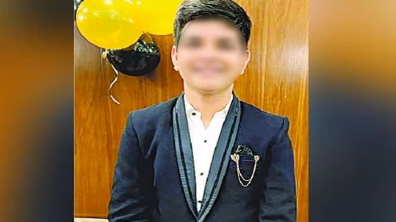 लखनऊ में 9वीं के छात्र ने उठाया खौफनाक कदम, बैग में मिले नोट पर शिक्षिका से यह लिखकर मांगी है माफी लखनऊ में 9वीं के छात्र ने उठाया खौफनाक कदम, बैग में मिले नोट पर शिक्षिका से यह लिखकर मांगी है माफी