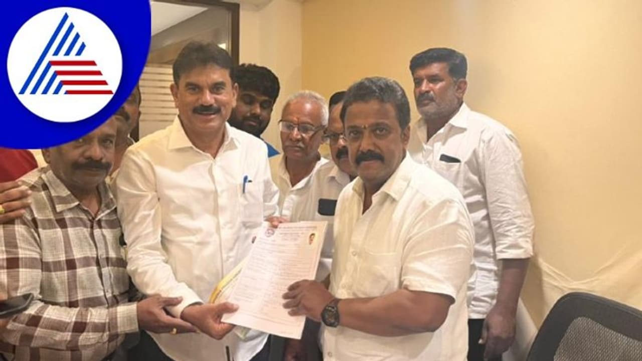 Assembly Election: ಮಂಡ್ಯ ಕಾಂಗ್ರೆಸ್ ಟಿಕೆಟ್ ಗೆ ಡಿಮ್ಯಾಂಡ್ : ಜೆಡಿಎಸ್ ಮುಖಂಡ ಸೇರಿ ಹಲವರು ಅರ್ಜಿ Assembly Election: ಮಂಡ್ಯ ಕಾಂಗ್ರೆಸ್ ಟಿಕೆಟ್ ಗೆ ಡಿಮ್ಯಾಂಡ್ : ಜೆಡಿಎಸ್ ಮುಖಂಡ ಸೇರಿ ಹಲವರು ಅರ್ಜಿ