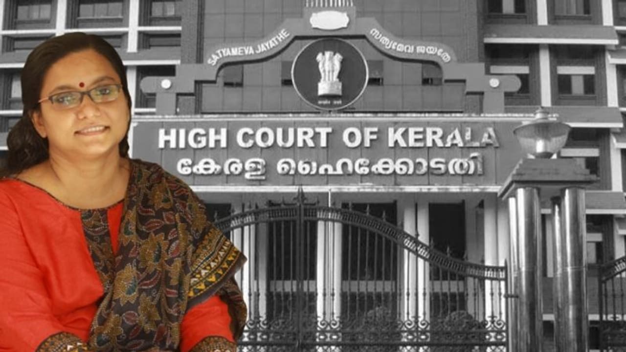 പ്രിയ വര്‍ഗ്ഗീസിൻ്റെ എഫ്ബി പോസ്റ്റിനെതിരെ ഹൈക്കോടതി: എൻ.എസ്. എസിനോട് ബഹുമാനം മാത്രമെന്ന് ദേവൻ രാമചന്ദ്രൻ 